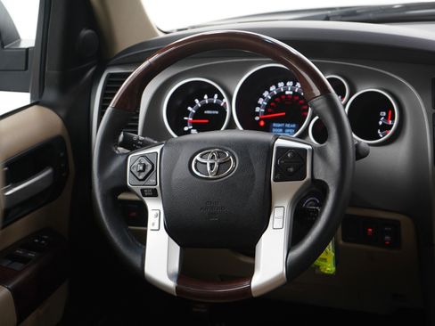 Used 2016 Toyota Sequoia Platinum image 20