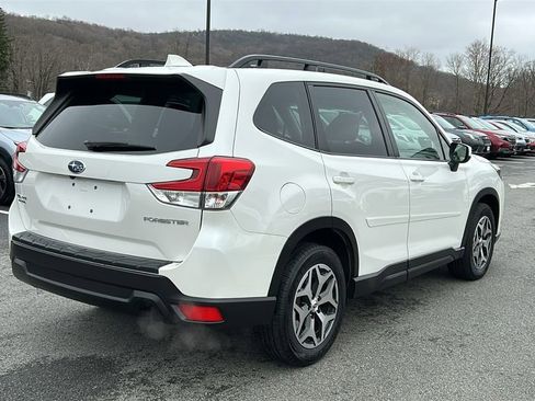 Certified 2023 Subaru Forester Premium image 4