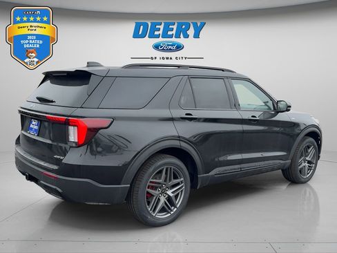 New 2026 Ford Explorer ST-Line w/ ST-Line Street Pack AWD/4WD image 8