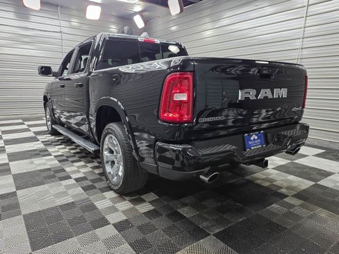 Used 2025 RAM 1500 Big Horn AWD/4WD image 7