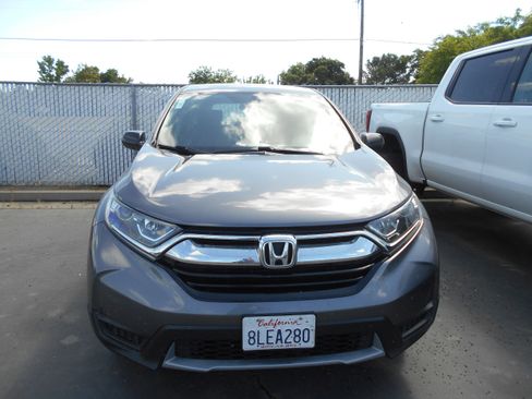 Used 2019 Honda CR-V LX image 2