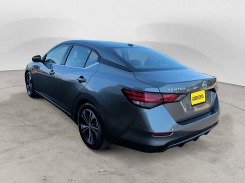 Used 2021 Nissan Sentra SV image 3