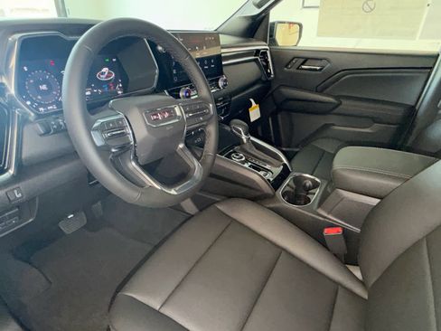 New 2026 GMC Canyon Elevation w/ Convenience Package image 14