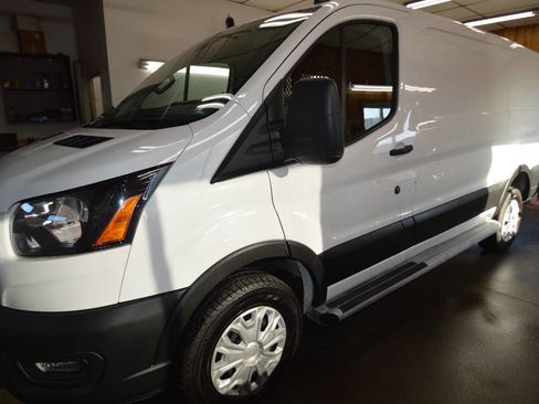 Used 2024 Ford Transit 250 Low Roof w/ Exterior Upgrade Package image 25