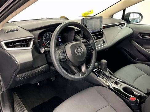 Used 2022 Toyota Corolla LE image 14