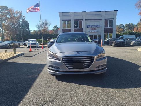 Used 2016 Hyundai Genesis 3.8 w/ Option Group 04 image 2