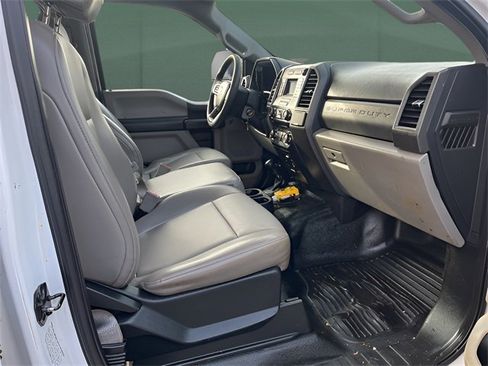 Used 2018 Ford F550 4x4 Crew Cab Super Duty image 9