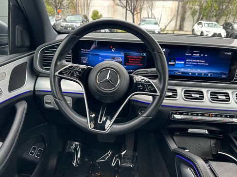 Used 2024 Mercedes-Benz GLE 450e 4MATIC image 28