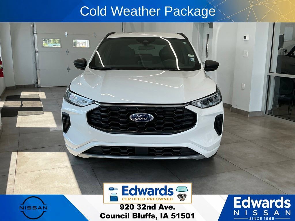 Used 2024 Ford Escape ST-Line w/ Equipment Group 301A FWD image 3
