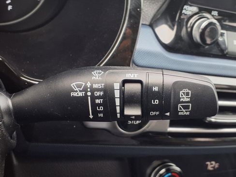 Used 2023 Kia Seltos Nightfall Edition image 16