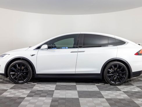 Used 2020 Tesla Model X Long Range AWD/4WD image 3