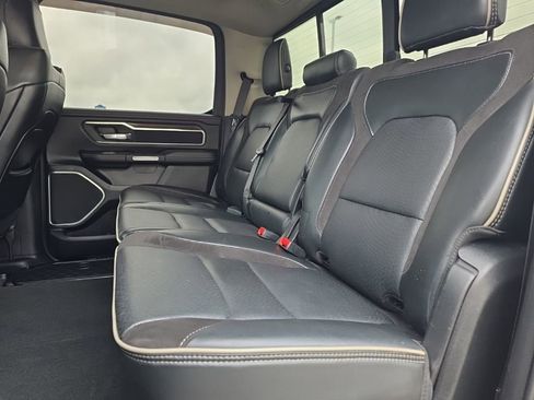 Used 2022 RAM 1500 Laramie AWD/4WD image 10