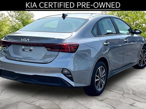 Used 2024 Kia Forte LXS w/ LXS Technology Package FWD image 2
