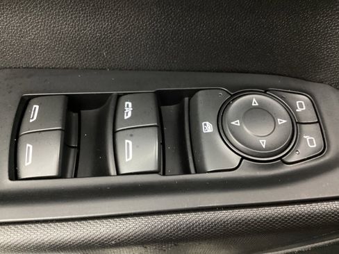 Used 2020 Chevrolet Silverado 1500 Custom Trail Boss w/ Custom Convenience Package image 39