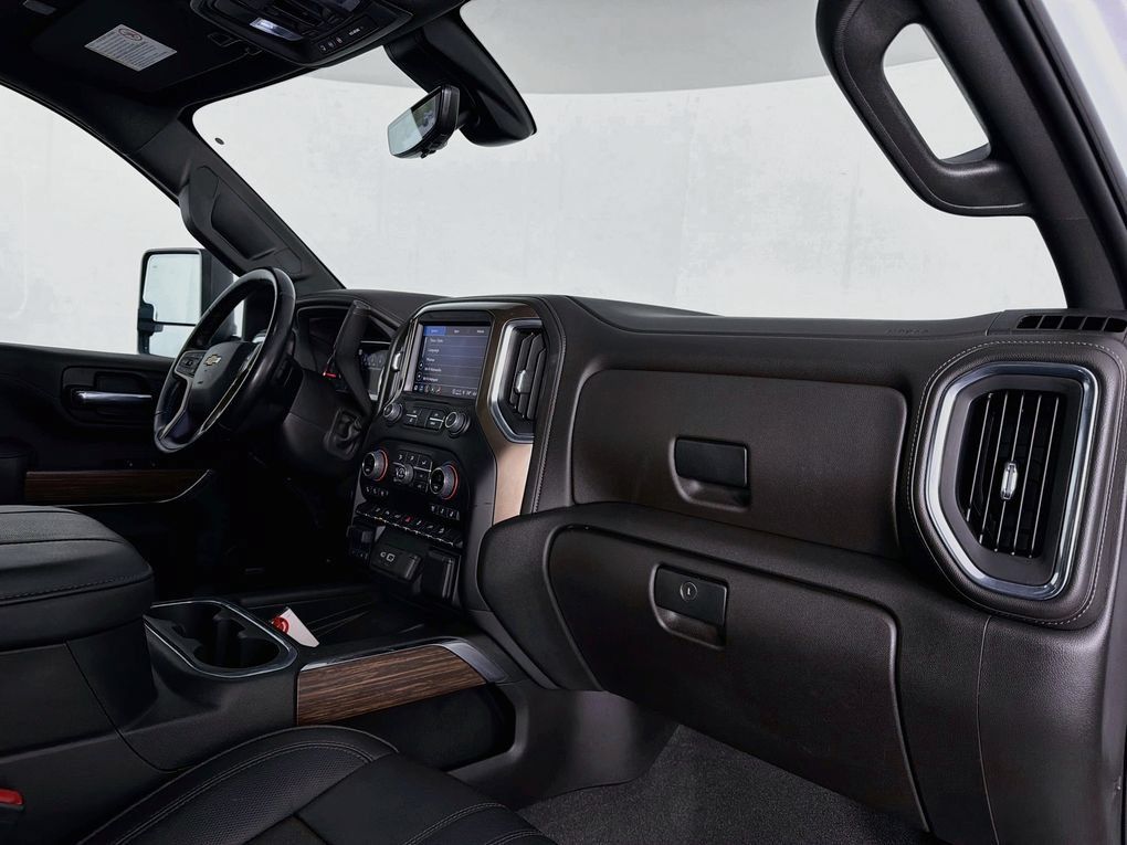 Used 2023 Chevrolet Silverado 2500 High Country w/ LPO, Dark Essentials Package AWD/4WD image 32