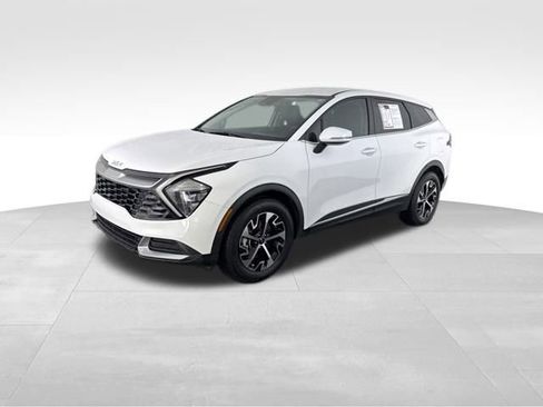 Certified 2023 Kia Sportage EX image 5