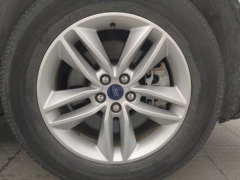 Used 2017 Ford Edge SEL w/ Equipment Group 201A AWD/4WD image 31
