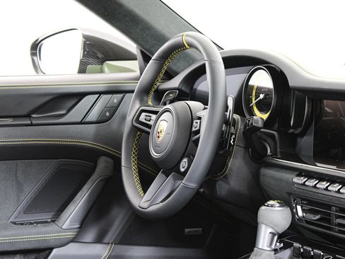 Used 2022 Porsche 911 GT3 RWD image 26