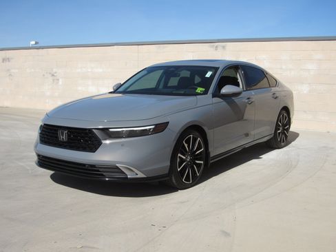 Used 2024 Honda Accord Touring image 1