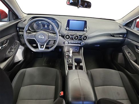 Used 2024 Nissan Sentra SV image 9
