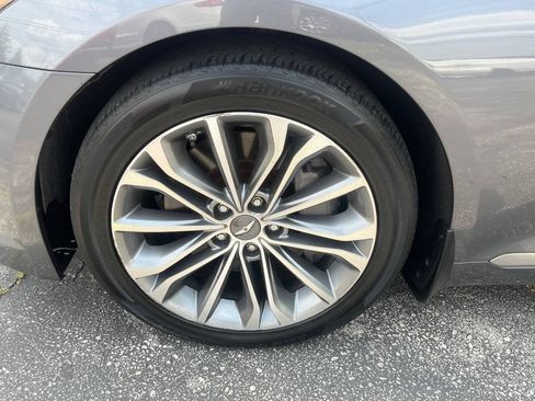 Used 2016 Hyundai Genesis 3.8 AWD/4WD image 18