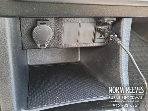 Used 2016 Toyota Corolla LE image 15