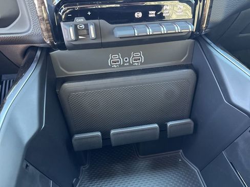 New 2026 RAM 2500 Big Horn AWD/4WD image 25