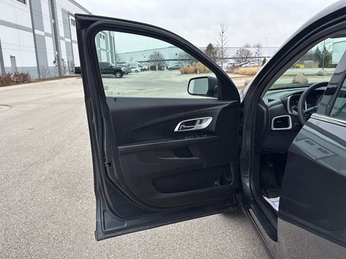 Used 2017 Chevrolet Equinox LS image 11