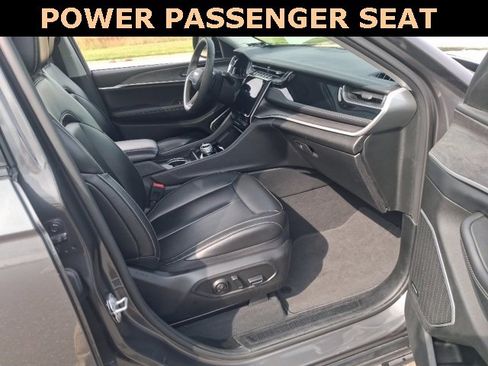 Used 2024 Jeep Grand Cherokee Limited 4xe image 24