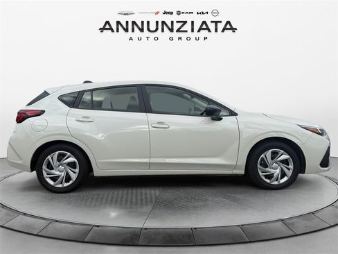 Used 2024 Subaru Impreza 2.0i image 6