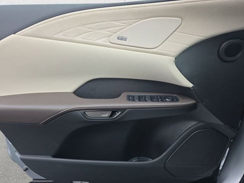 Used 2025 Lexus RX 350 AWD w/ Convenience Package image 26