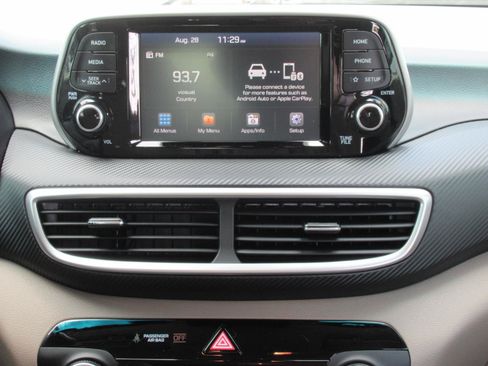 Used 2020 Hyundai Tucson SE FWD image 16