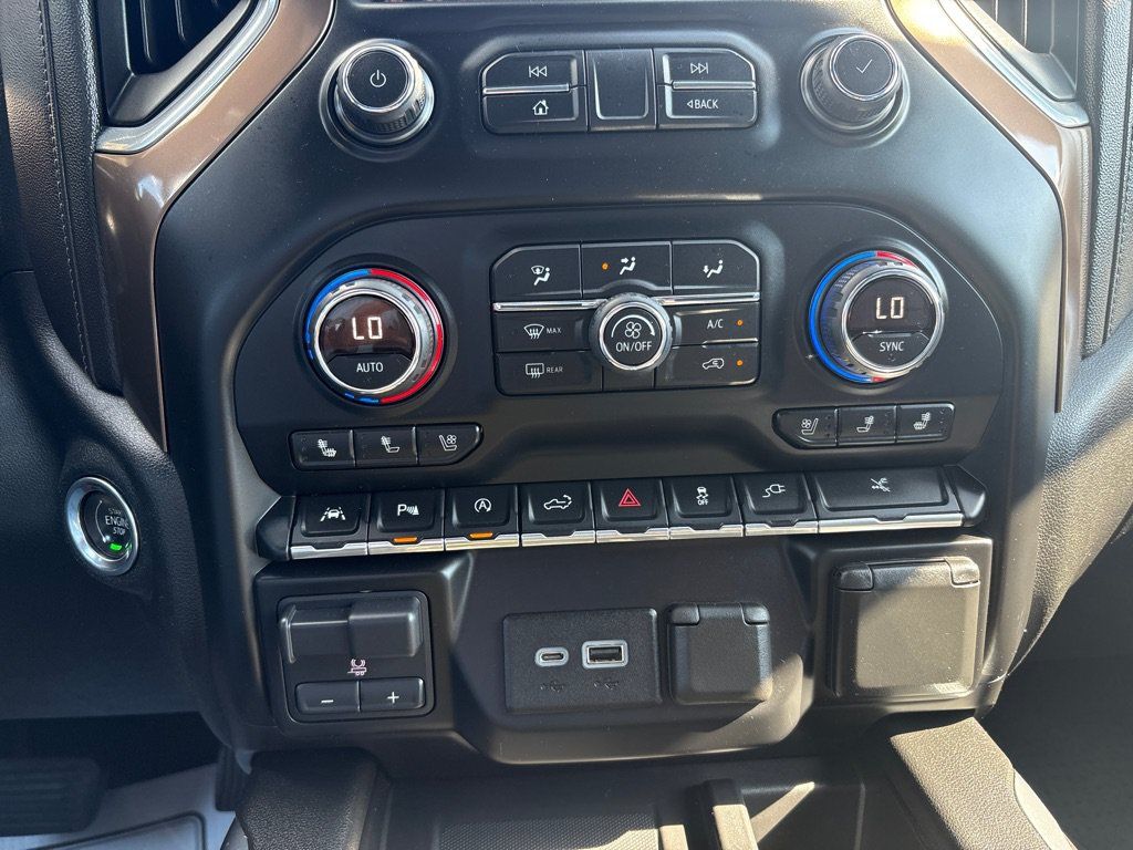 Used 2019 Chevrolet Silverado 1500 High Country AWD/4WD image 28