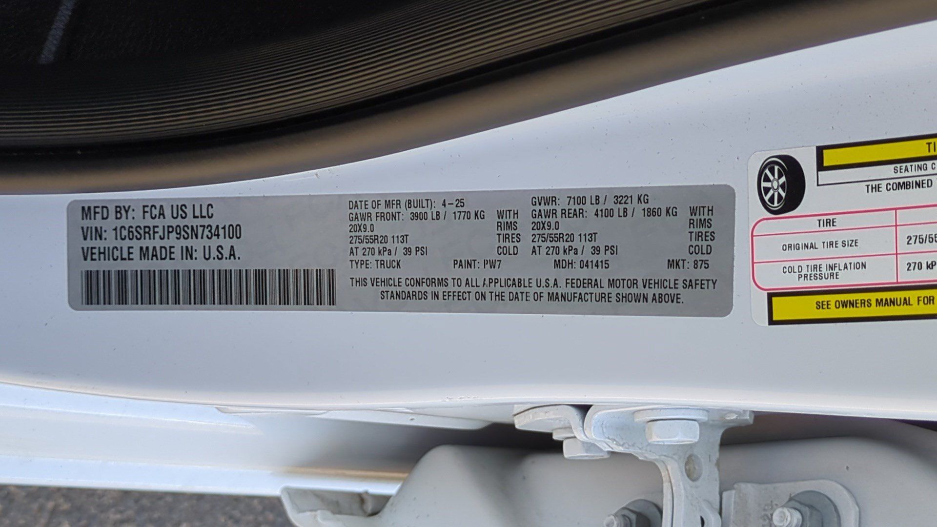 Used 2025 RAM 1500 Laramie w/ Sport Appearance Package AWD/4WD image 34