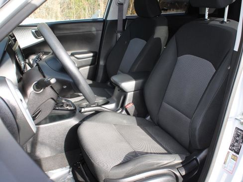 Used 2020 Kia Soul LX image 14