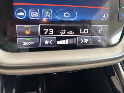 Used 2020 Subaru Outback Premium AWD/4WD image 14