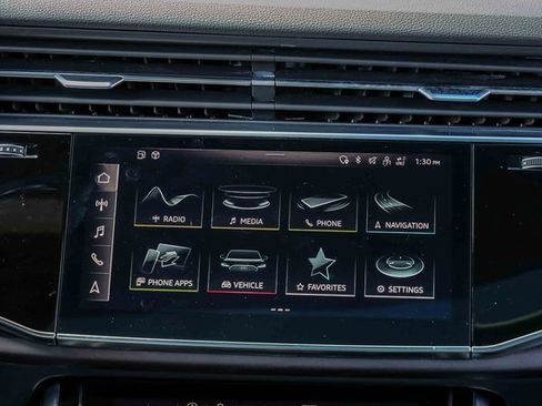 Used 2022 Audi Q8 Premium Plus image 11