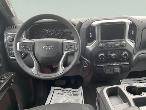 Used 2022 Chevrolet Silverado 1500 RST w/ Z71 Off-Road Package image 24