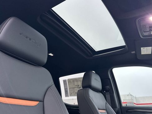 New 2025 GMC Sierra 1500 AT4 w/ AT4 Premium Package image 17