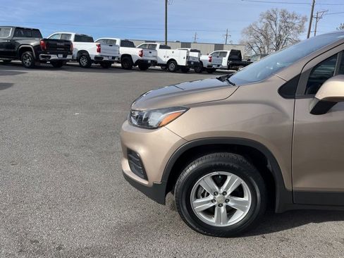 Used 2018 Chevrolet Trax LS image 6