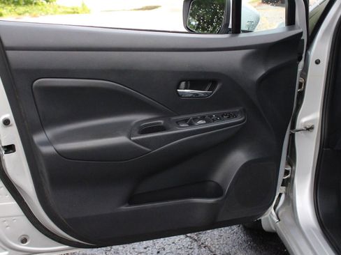Used 2023 Nissan Versa SV w/ Trunk Package FWD image 12