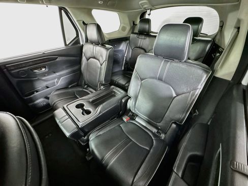 Used 2023 Honda Pilot Elite image 25