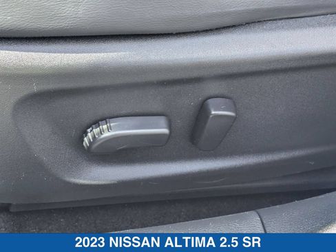 Used 2023 Nissan Altima 2.5 SR FWD image 27