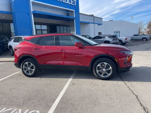 Certified 2024 Chevrolet Blazer LT w/ Convenience Package image 2