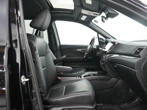 Used 2023 Honda Passport EX-L image 11