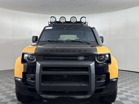 Used 2022 Land Rover Defender 110 X-Dynamic SE AWD/4WD image 7