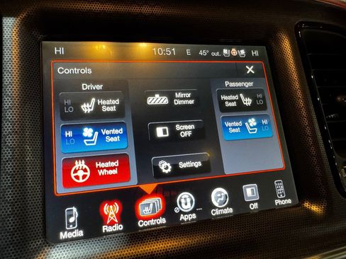 Used 2016 Dodge Challenger R/T Plus image 26