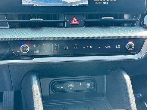 Certified 2024 Kia Sportage SX FWD image 16