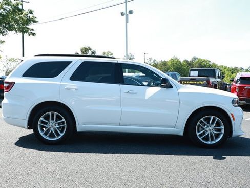 Used 2024 Dodge Durango GT RWD image 4