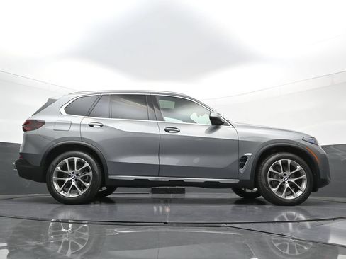 New 2026 BMW X5 xDrive40i w/ Climate Comfort Package AWD/4WD image 29